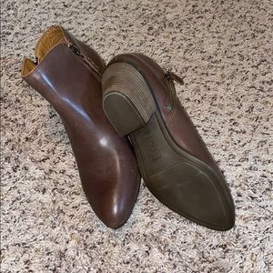 Frye Judith Double Zip Ankle Bootie